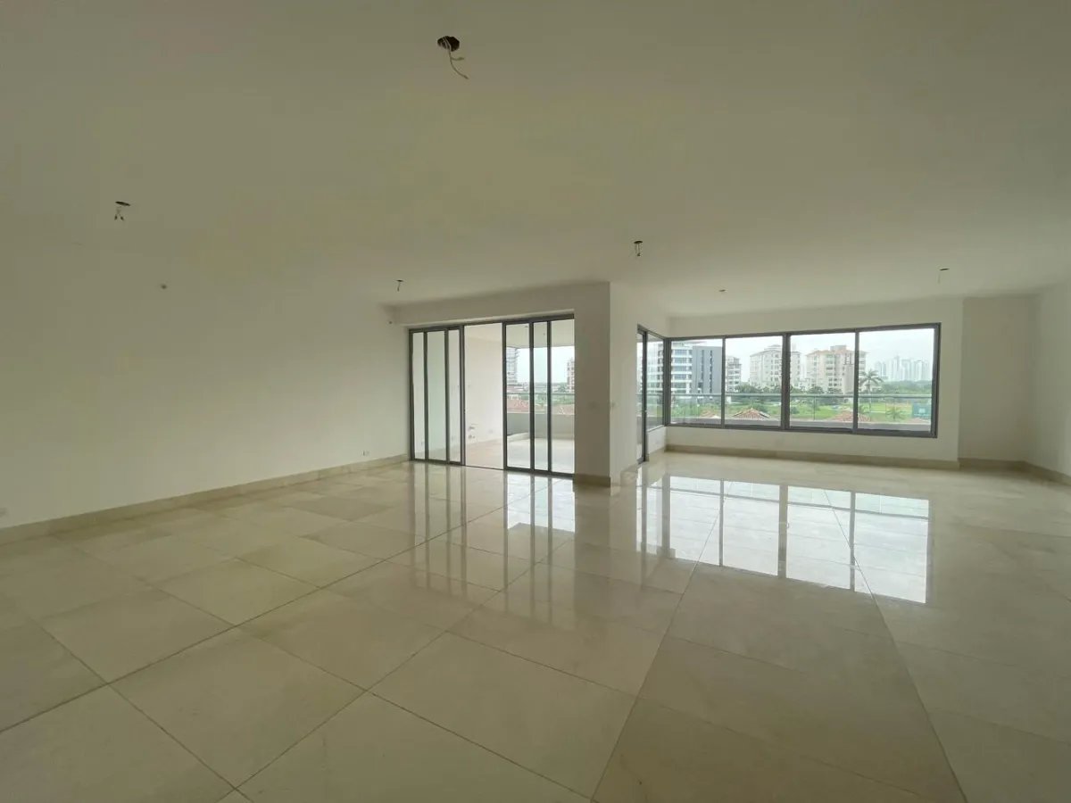 Apartment For Sale in Santa María
