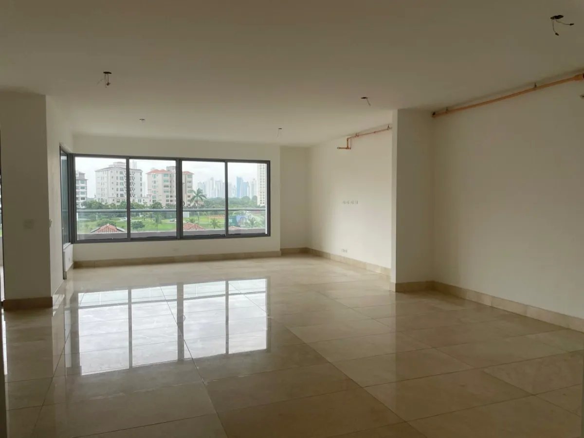 Apartment For Sale in Santa María