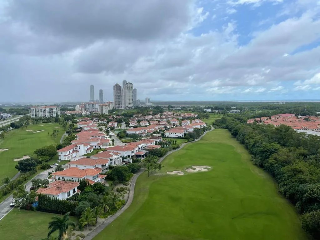 Apartamento en venta en Santa María, Panamá