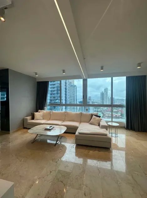 Venta de apartamento en Avenida Balboa, Panamá