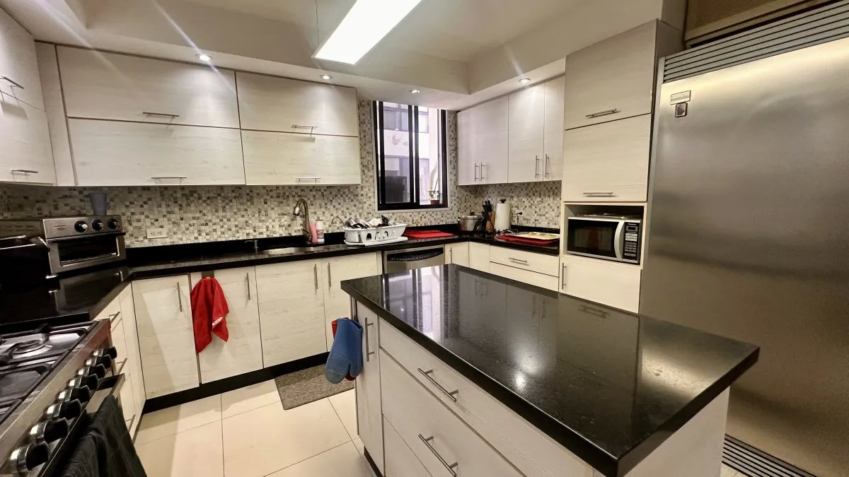 Se vende apartamento en Avenida Balboa, Panamá