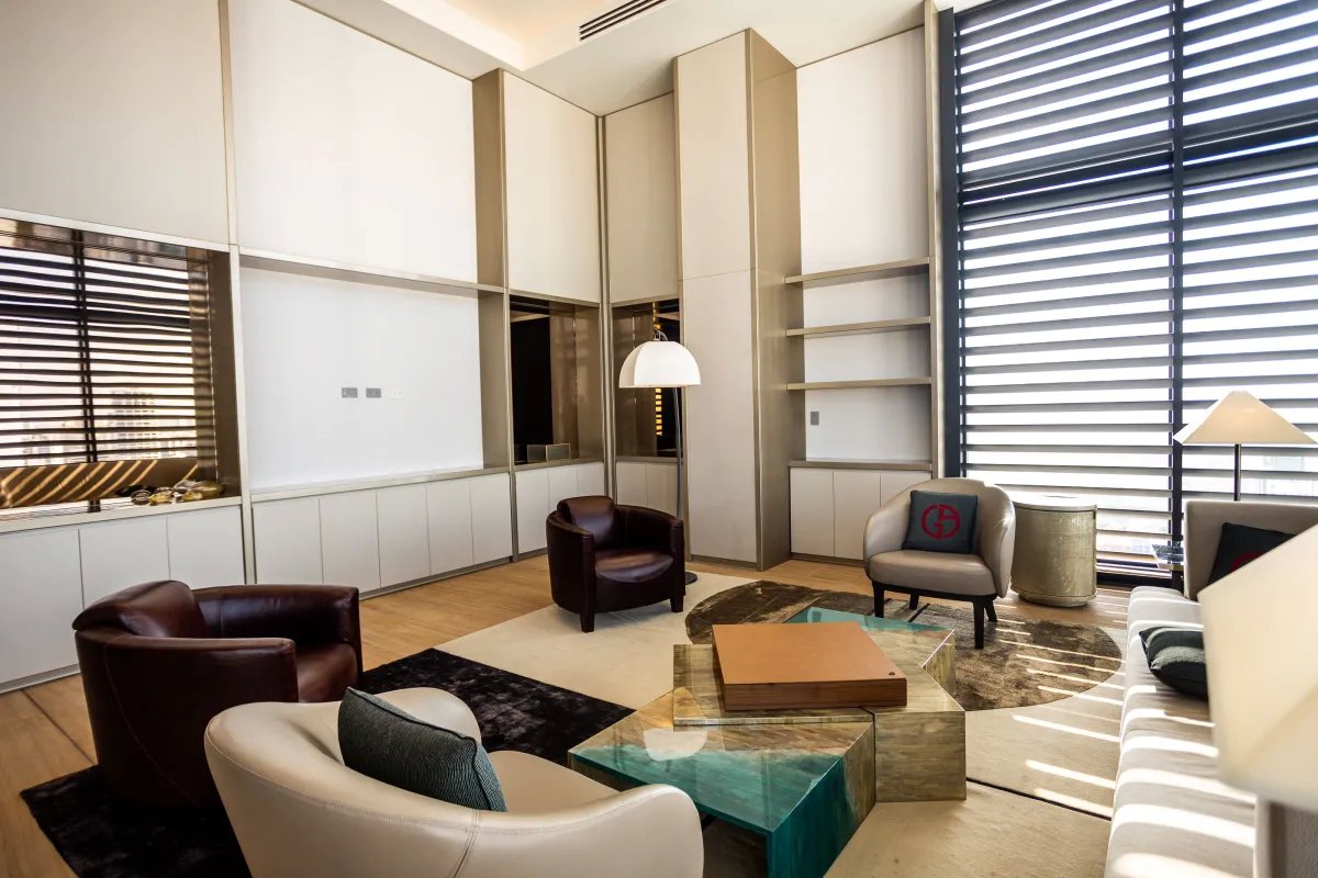 Apartment For Sale in Avenida Balboa