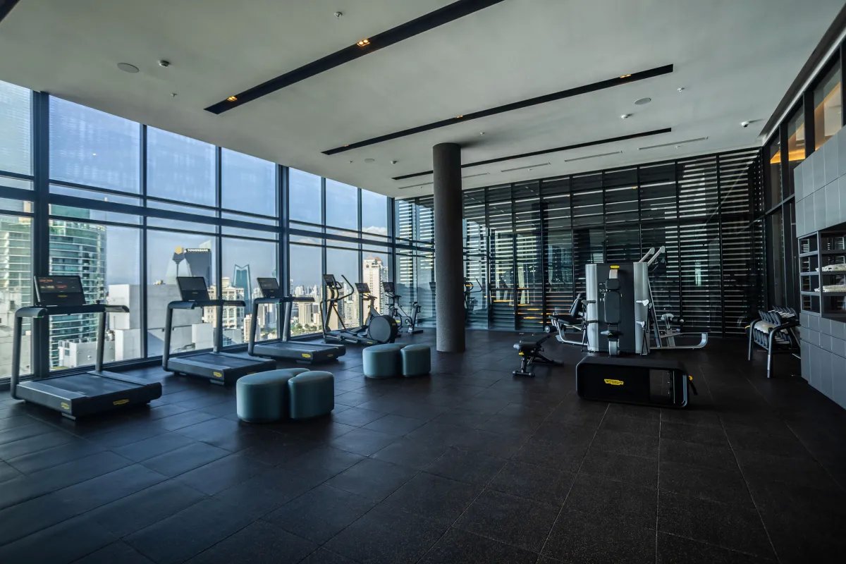 Apartment For Sale in Avenida Balboa