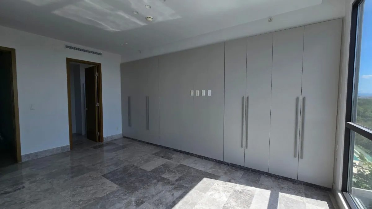 Apartment For Sale in Santa Maria