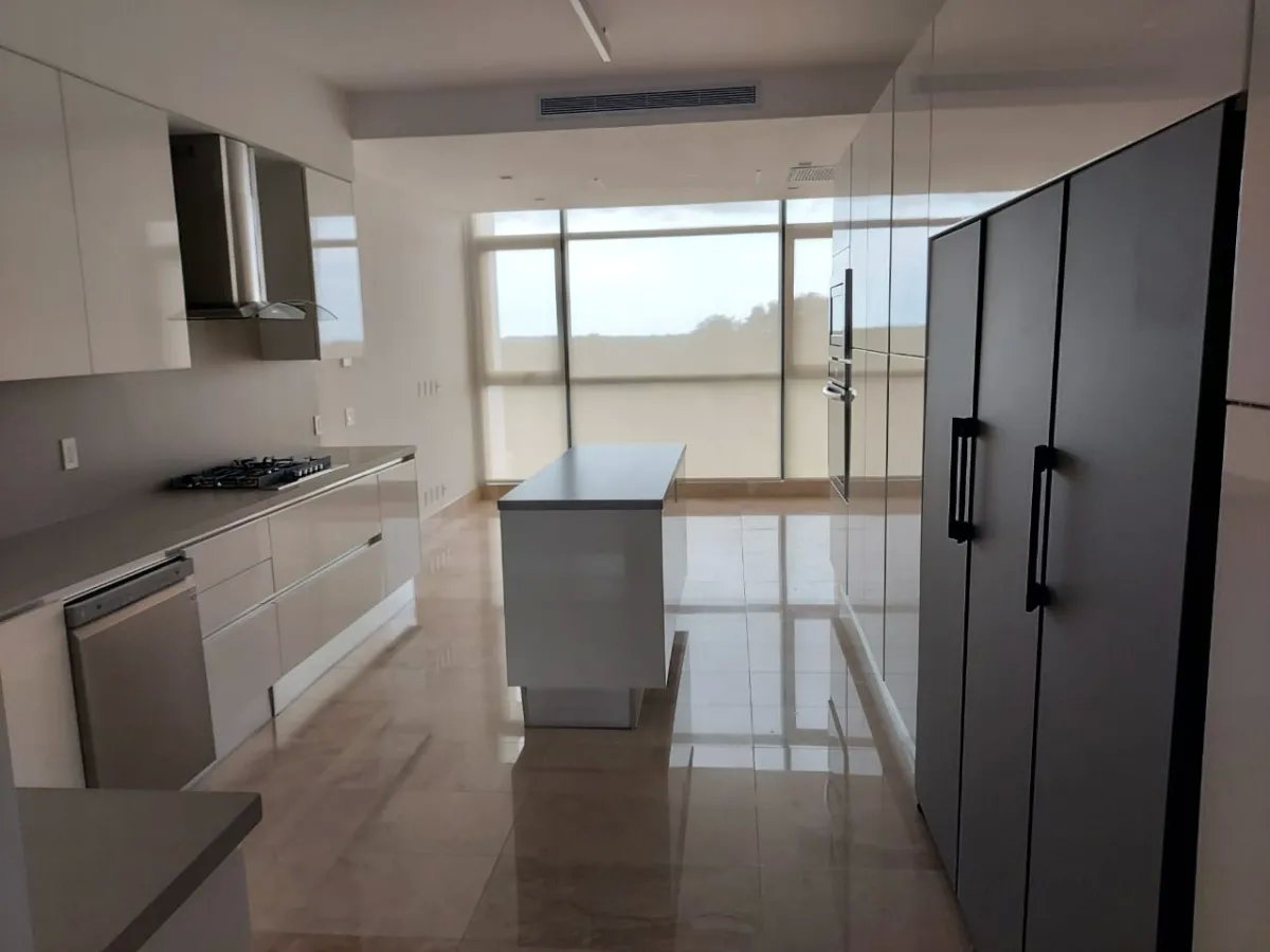 Apartment For Sale in Santa Maria