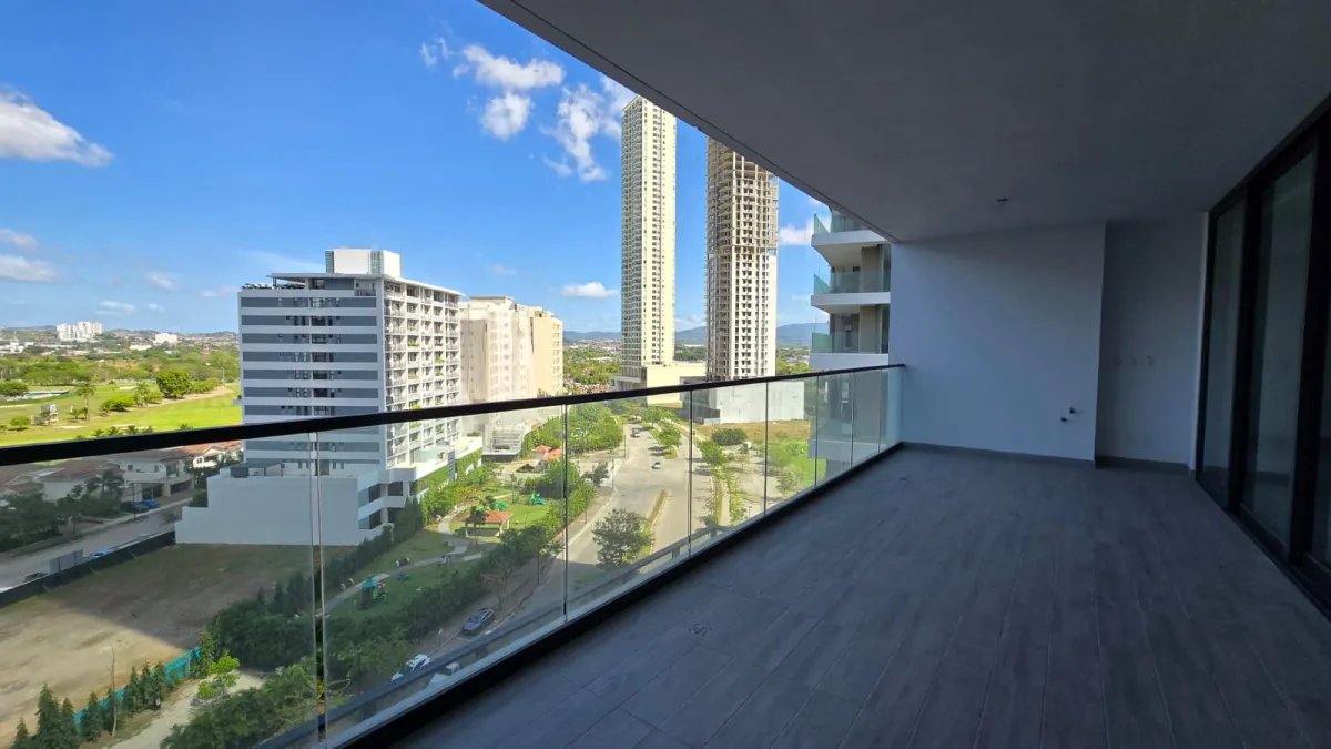 Apartment For Sale in Santa María Golf & Country Club
