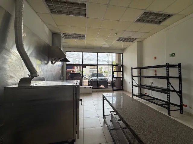 Se vende local comercial en Marbella, Panamá City