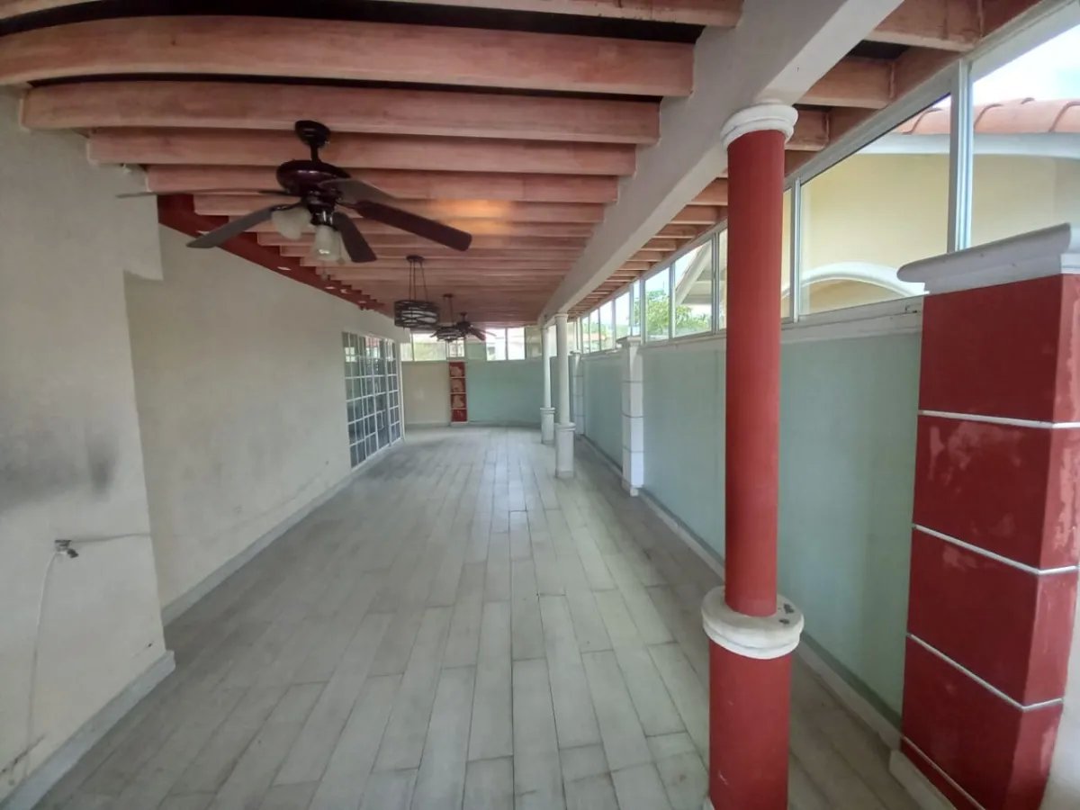 Venta de casa reposeída en Villa Lucre, Paseo Real