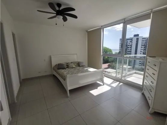 Venta de apartamento amoblado en Coco del Mar