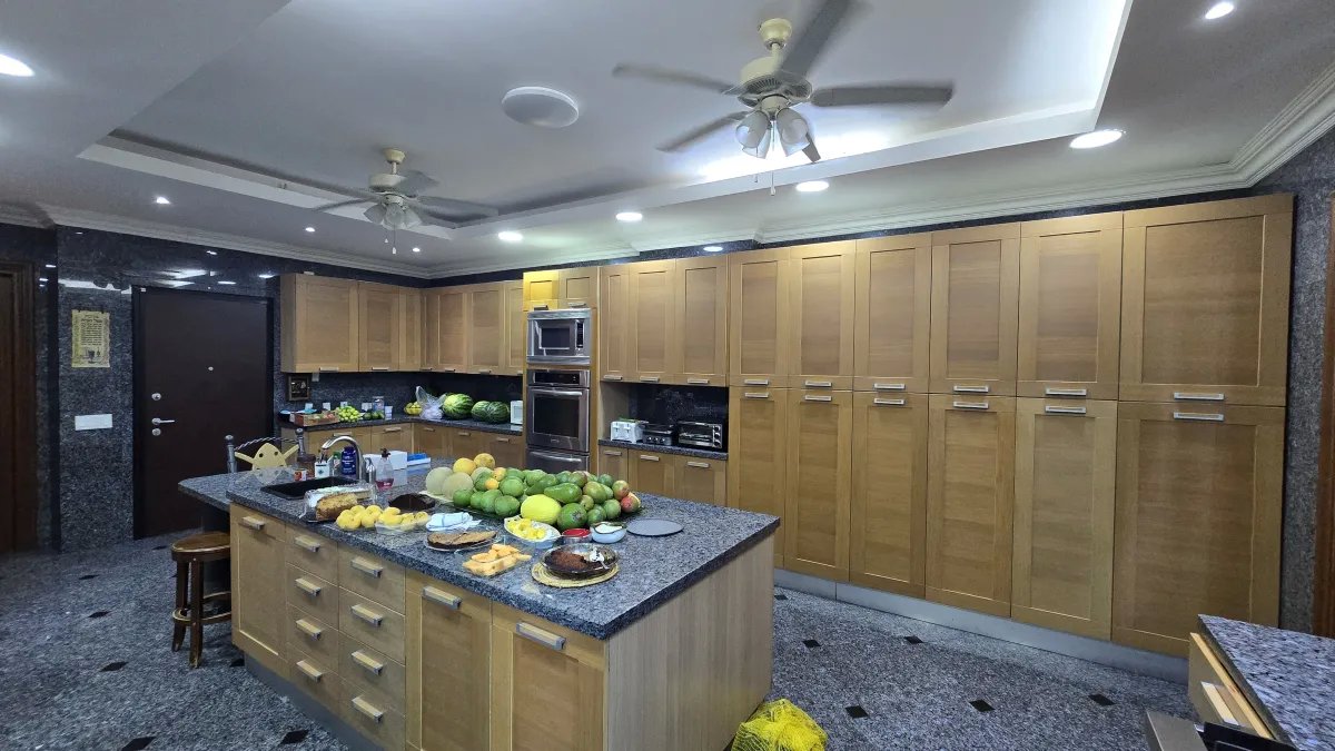 Apartment For Sale in Punta Pacífica