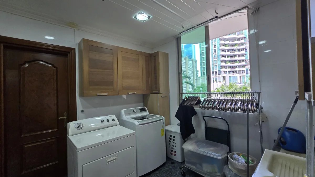 Apartment For Sale in Punta Pacífica