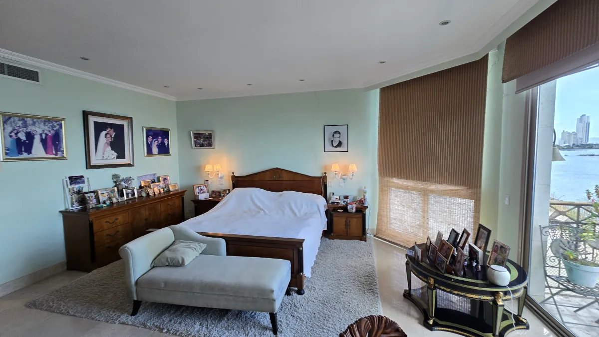 Apartment For Sale in Punta Pacífica
