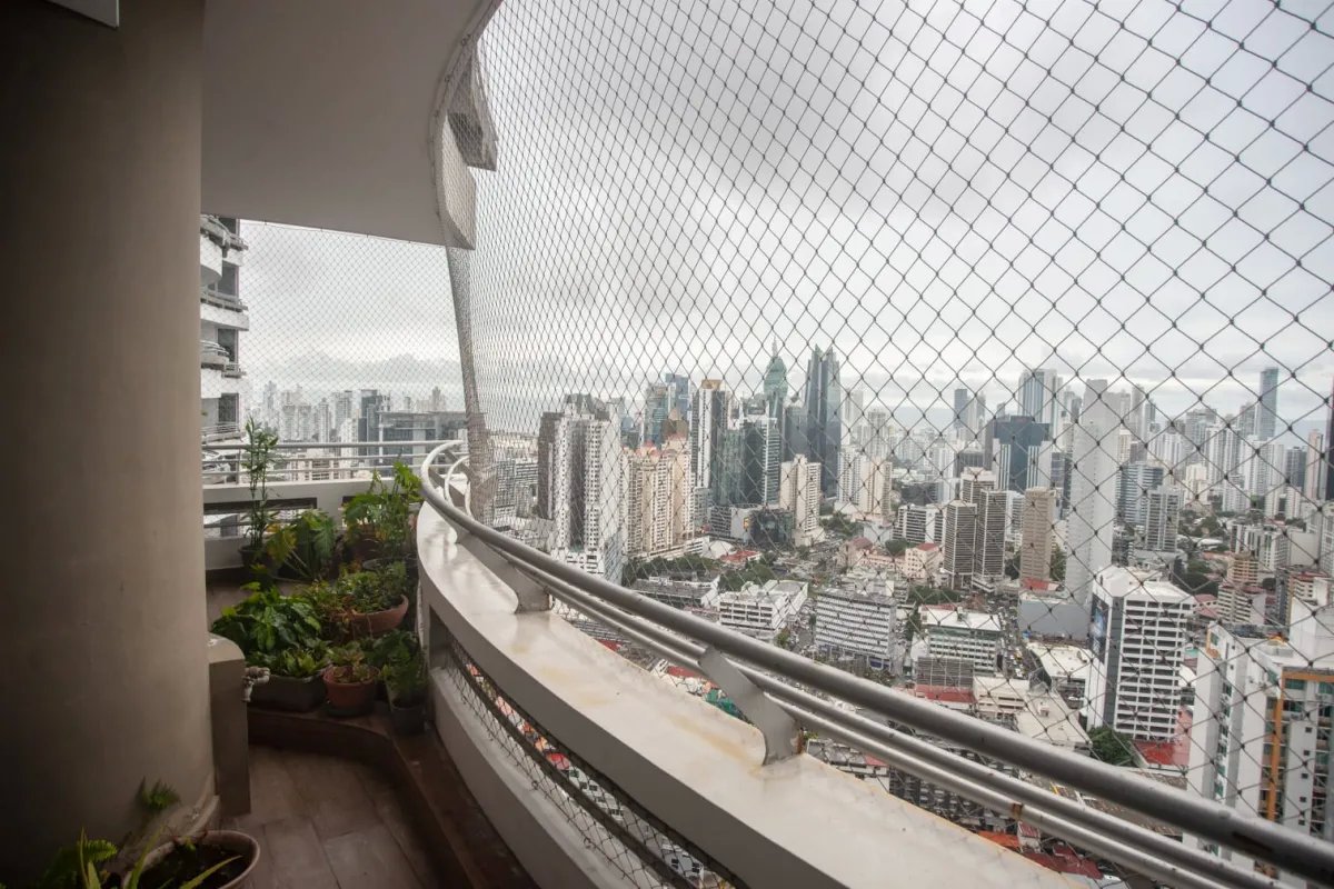 Se vende apartamento (Penthouse Junior) en PH Luxor, La Cresta, Bella Vista