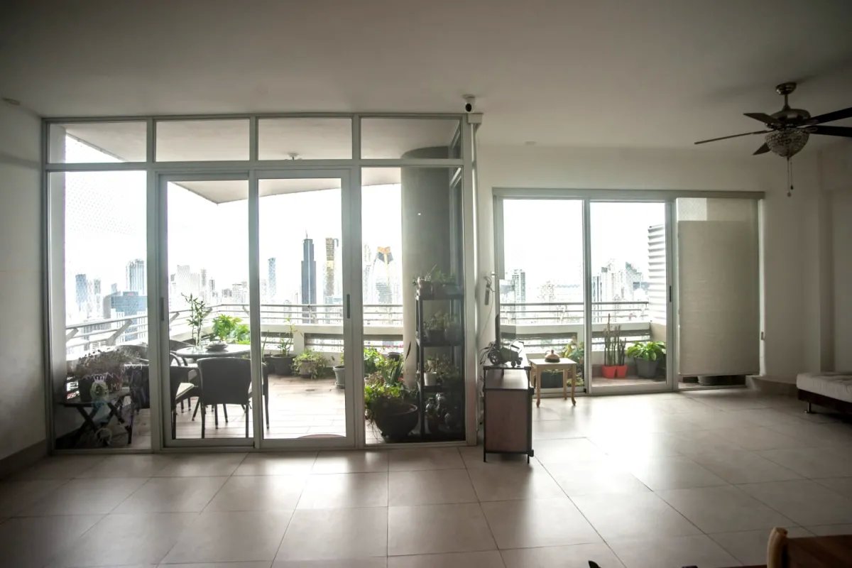 Se vende apartamento (Penthouse Junior) en PH Luxor, La Cresta, Bella Vista