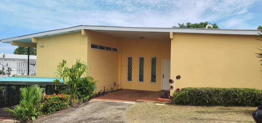 Venta de Casa en Betania, Las Acacias