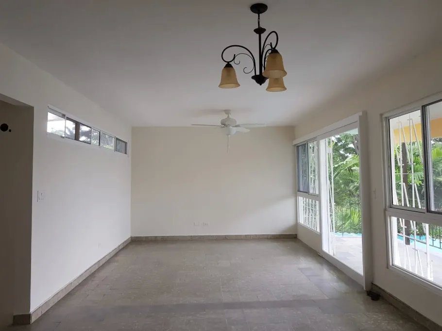 Venta de Casa en Betania, Las Acacias