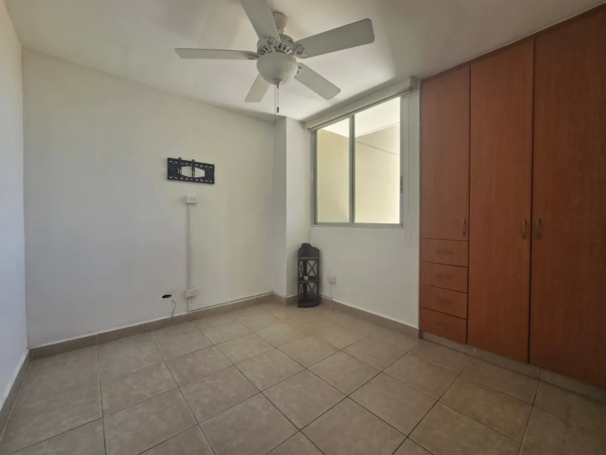 Venta de hermoso apartamento en P.H. Green Bay en Costa Del Este ( B/ ...