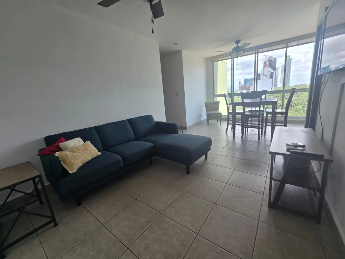 Venta de hermoso apartamento en P.H. Green Bay en Costa Del Este ( B/ 190,000)
