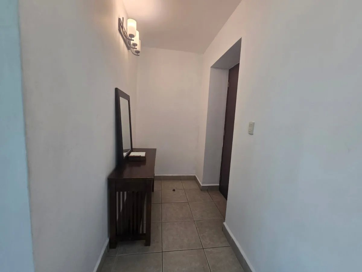 Venta de hermoso apartamento en P.H. Green Bay en Costa Del Este ( B/ 190,000)