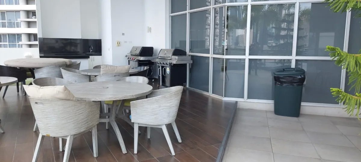 Se vende apartamento (Penthouse) en PH Luxor, La Cresta, Bella Vista