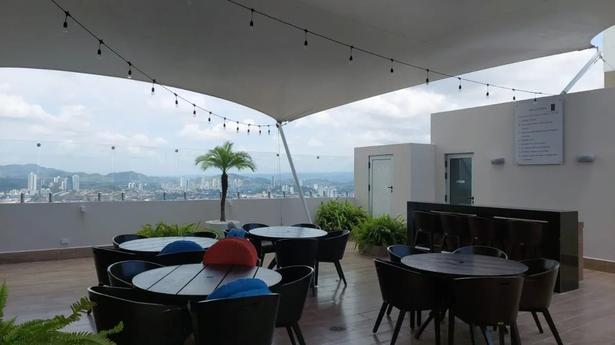 Se vende apartamento (Penthouse) en PH Luxor, La Cresta, Bella Vista