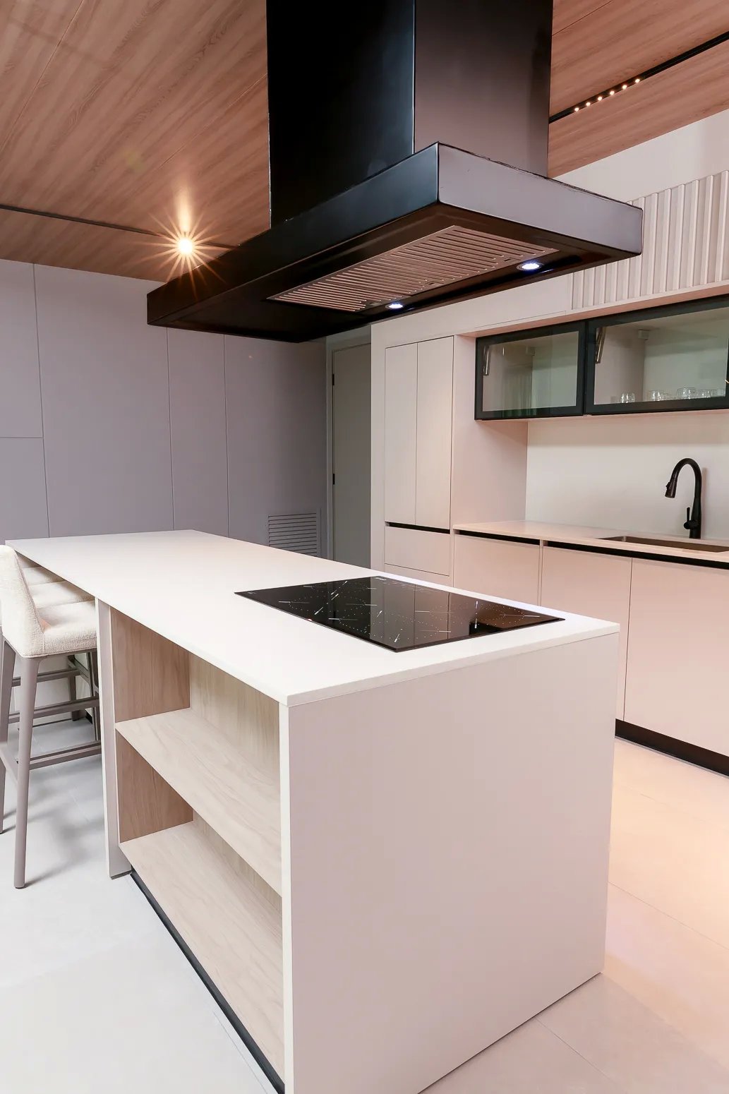 Venta de apartamentos, proyecto PH Uptown, calle Uruguay, Panamá
