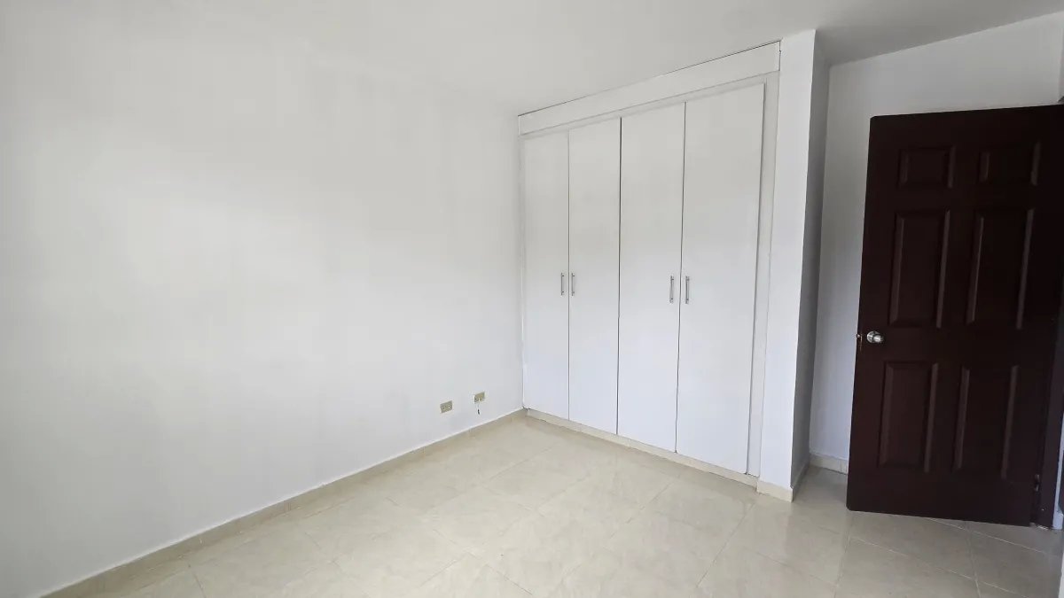 Duplex For Sale in Las Cumbres