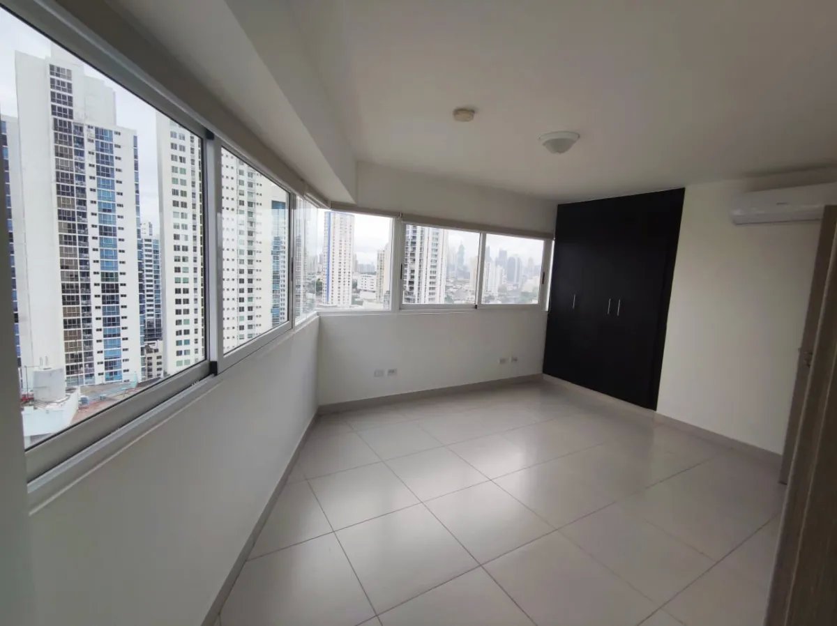 Apartment For Sale in Avenida Doctor Belisario Porras