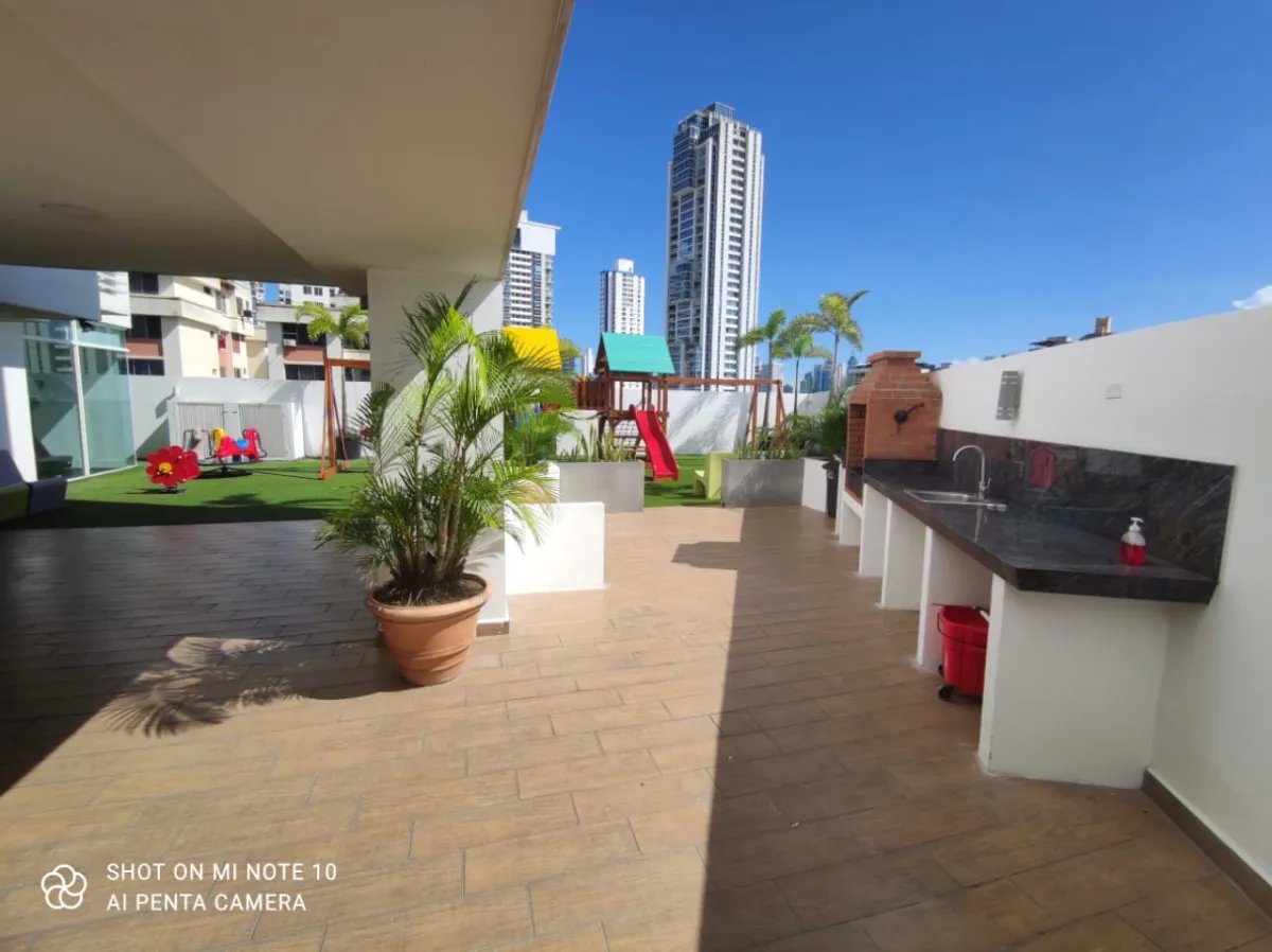 Apartment For Sale in Avenida Doctor Belisario Porras