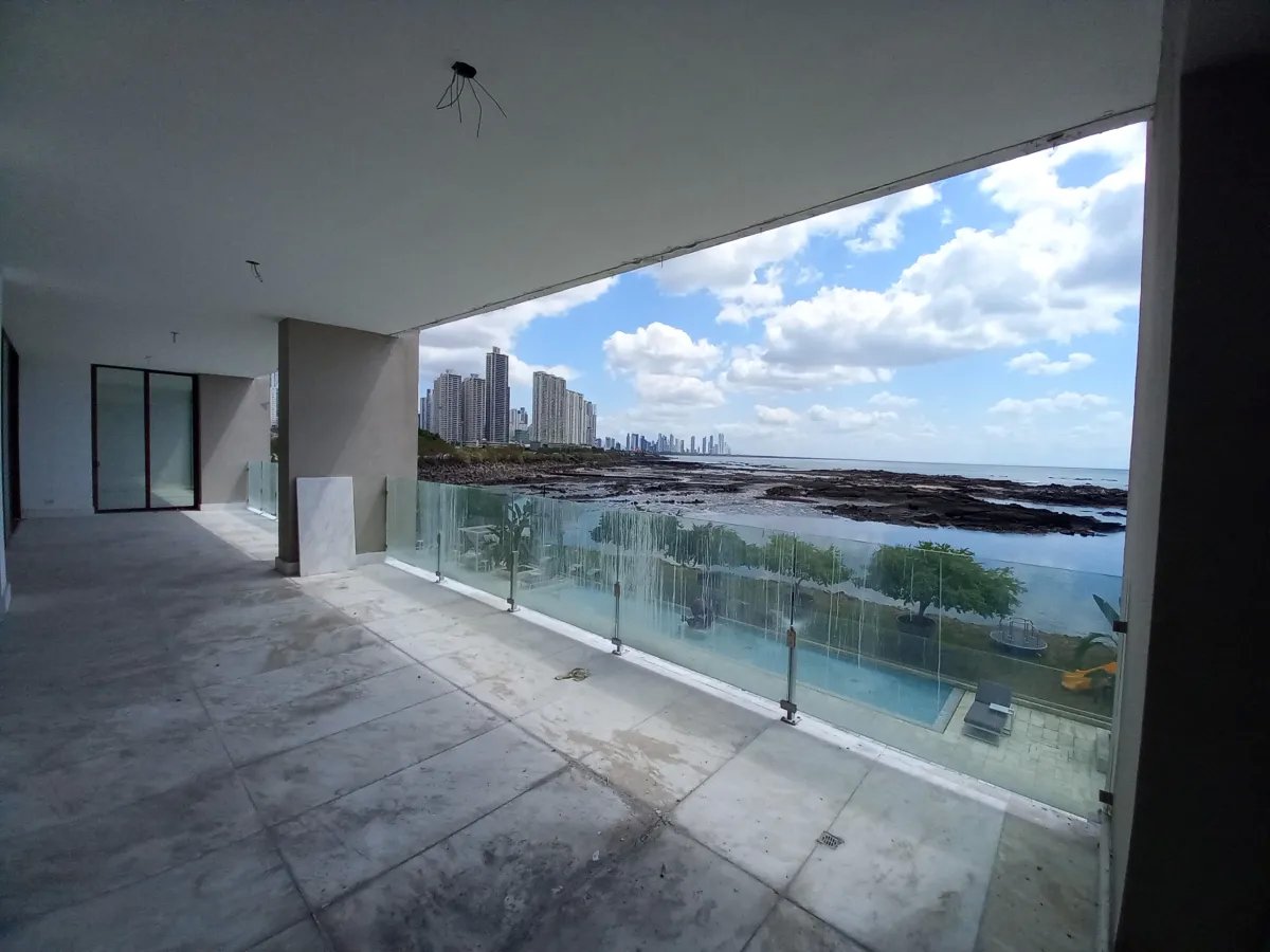 Venta de apartamento reposeido, PH Residences, Punta Pacifica