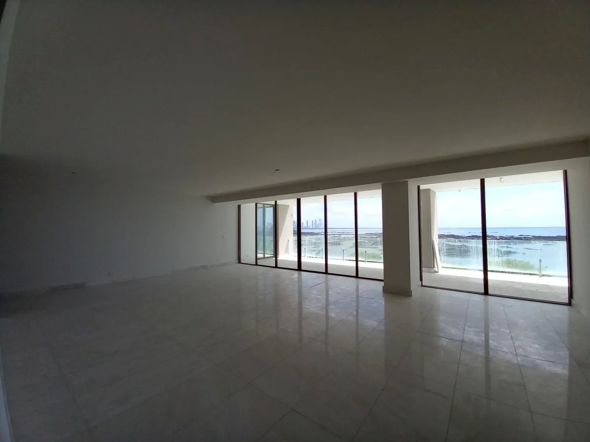 Venta de apartamento reposeido, PH Residences, Punta Pacifica
