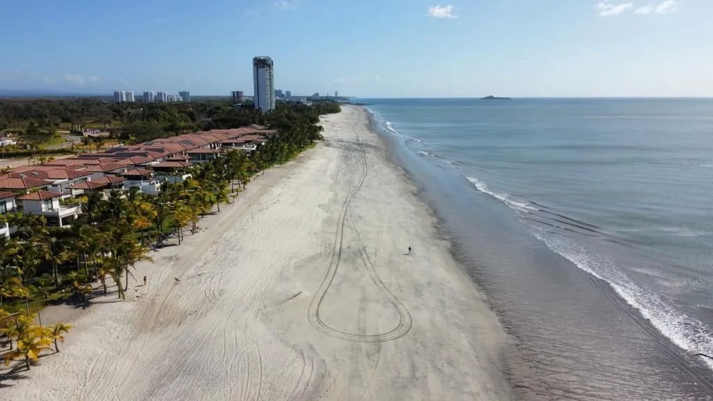 Se Vende Terreno Frente al Mar en Rio Hato