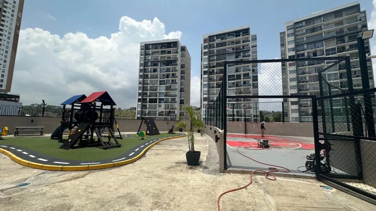 Se vende apartamento reposeído en Condado del Rey, Panamá