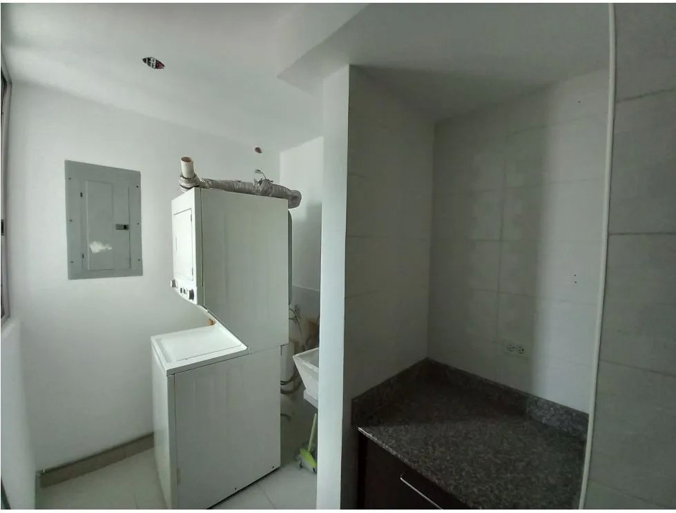Venta de Apartamento Reposeído en Avenida Balboa, PH Belle View