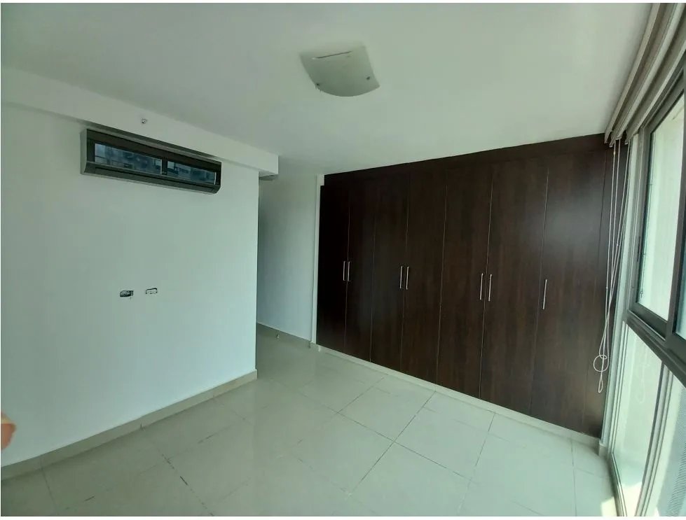 Venta de Apartamento Reposeído en Avenida Balboa, PH Belle View