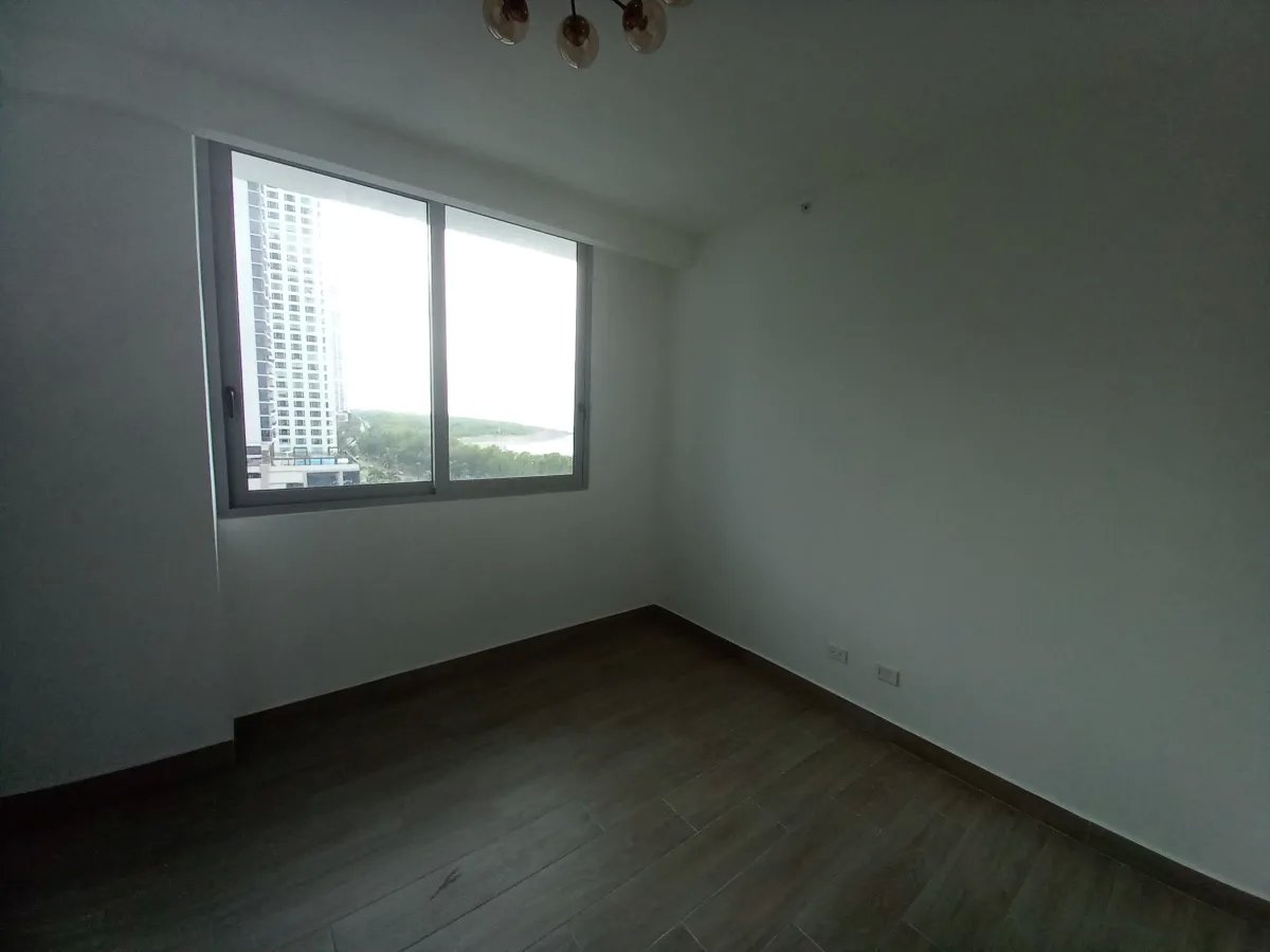 Venta de Apartamento Reposeido,PH Regalia, Costa del Este