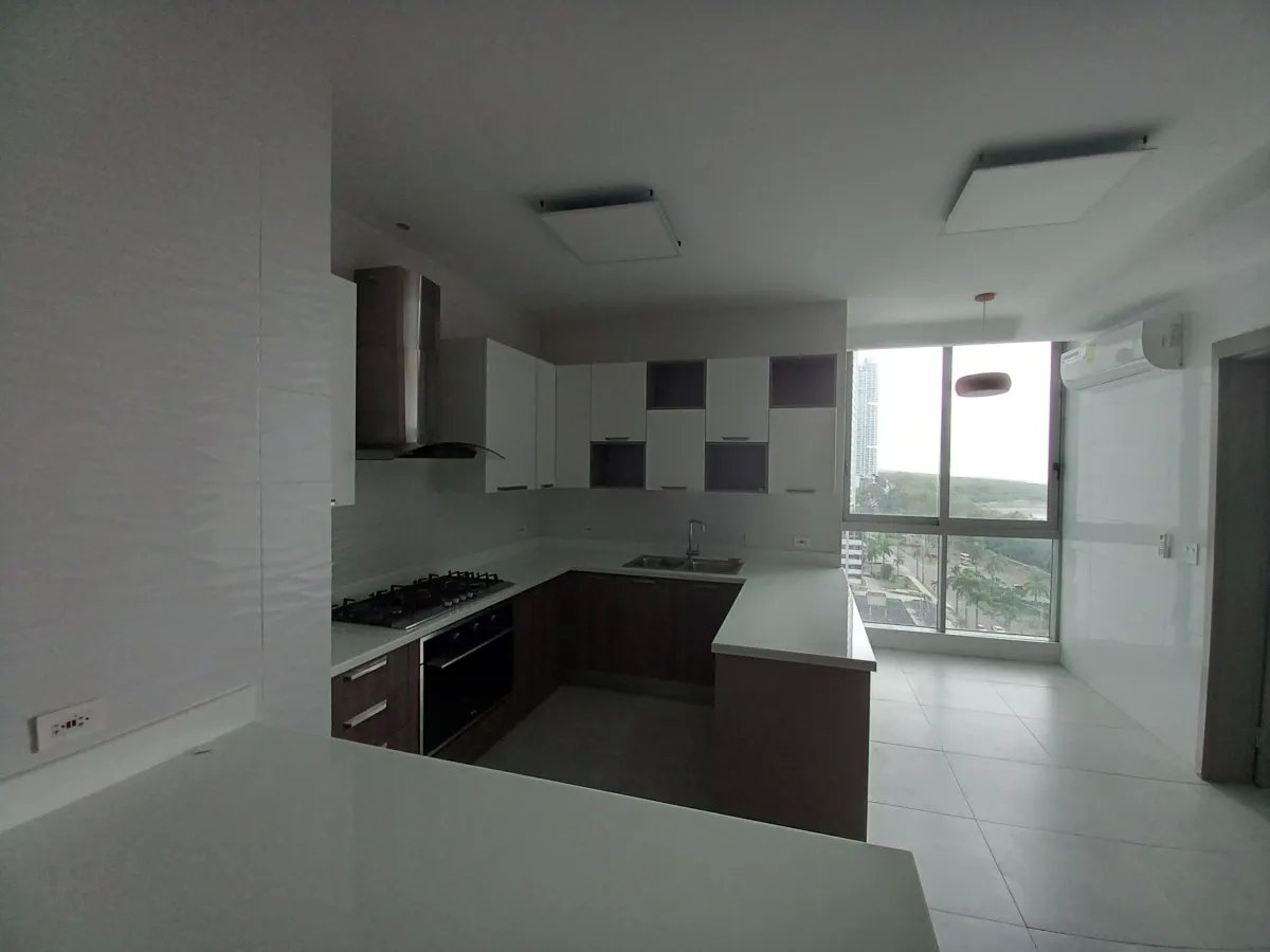 Venta de Apartamento Reposeido,PH Regalia, Costa del Este