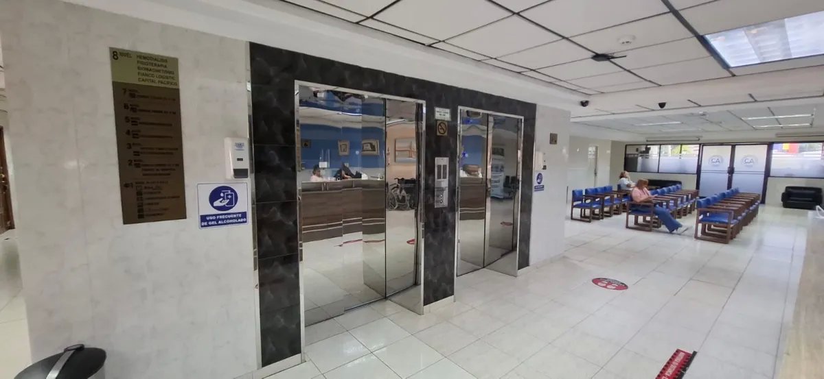 Venta de Consultorio en Consultorios América  Vía España