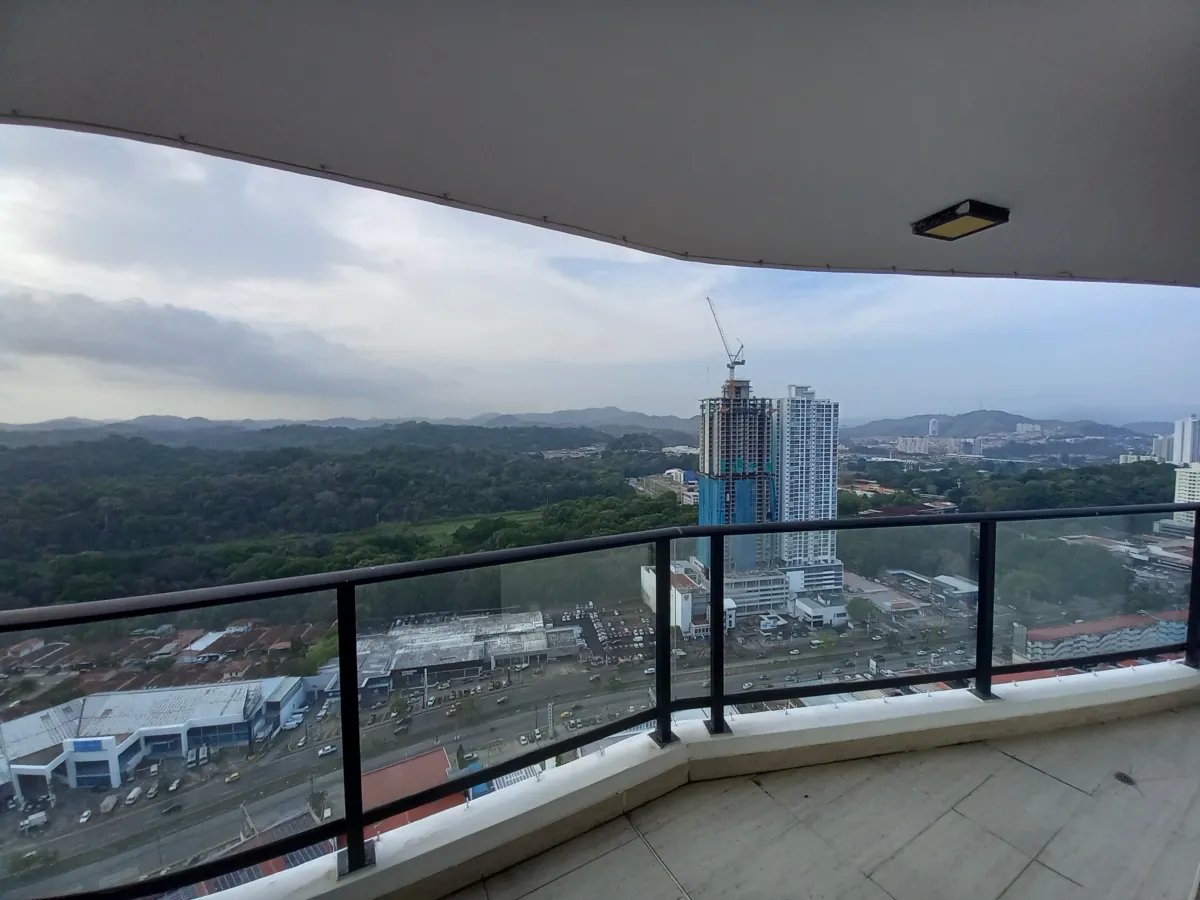 Venta de apartamento en PH Portofino