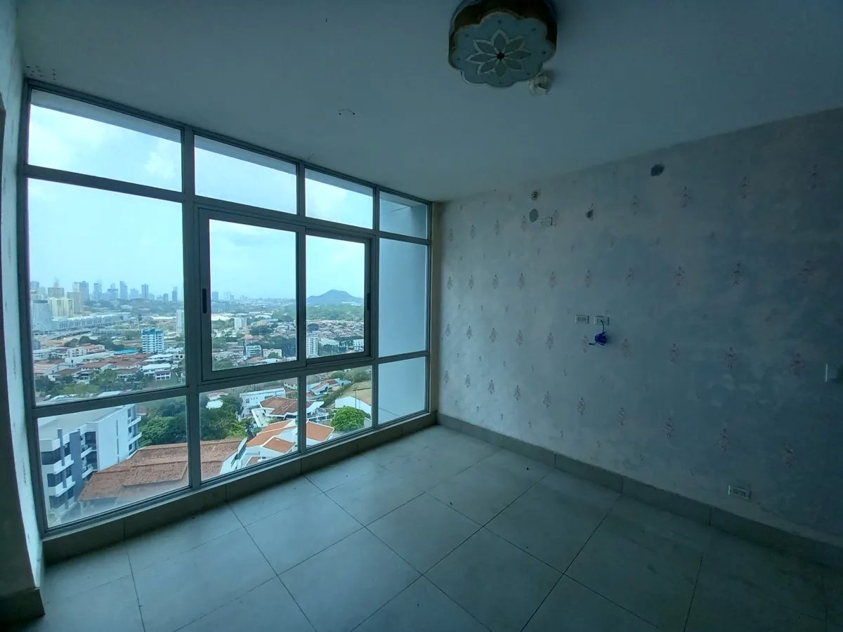 Venta de apartamento reposeído, PH Pacific Hill, Dos Mares