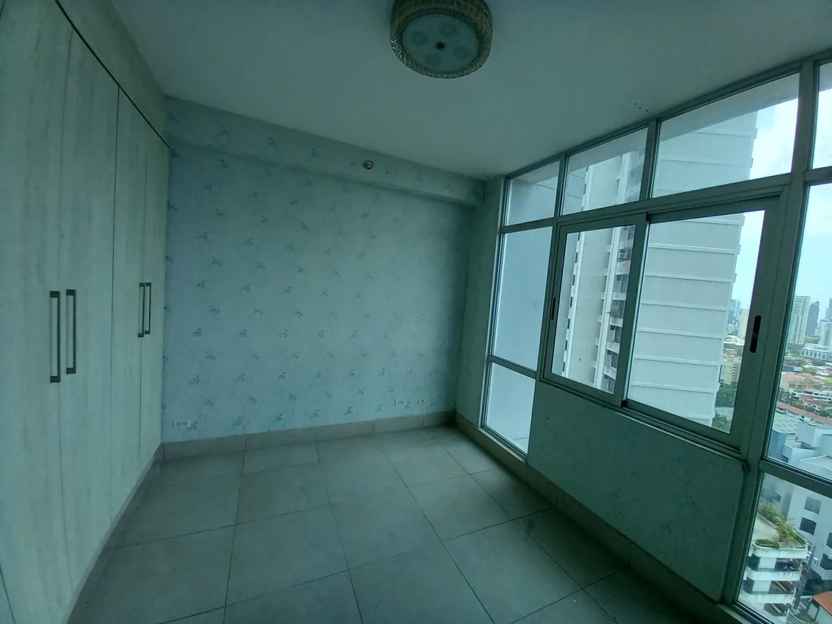 Venta de apartamento reposeído, PH Pacific Hill, Dos Mares