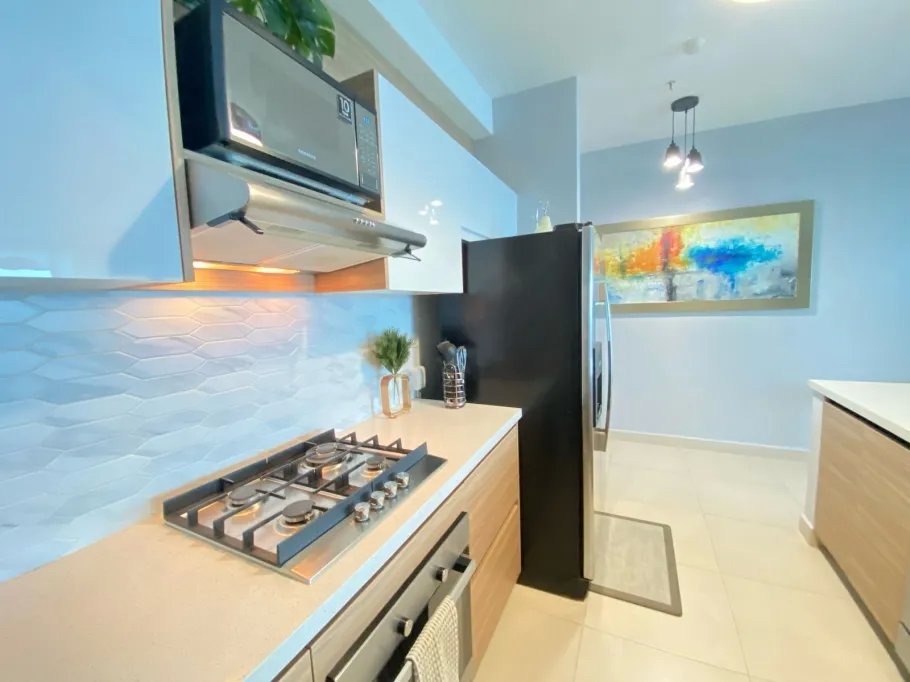 Alquiler de apartamento en Avenida Balboa, frente al mar