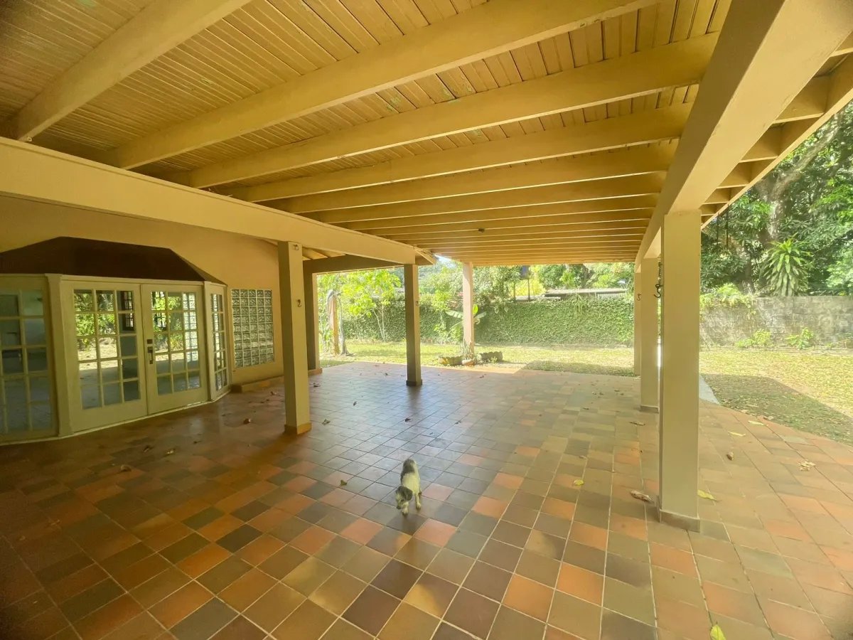 Remate de casa en Las Cumbres