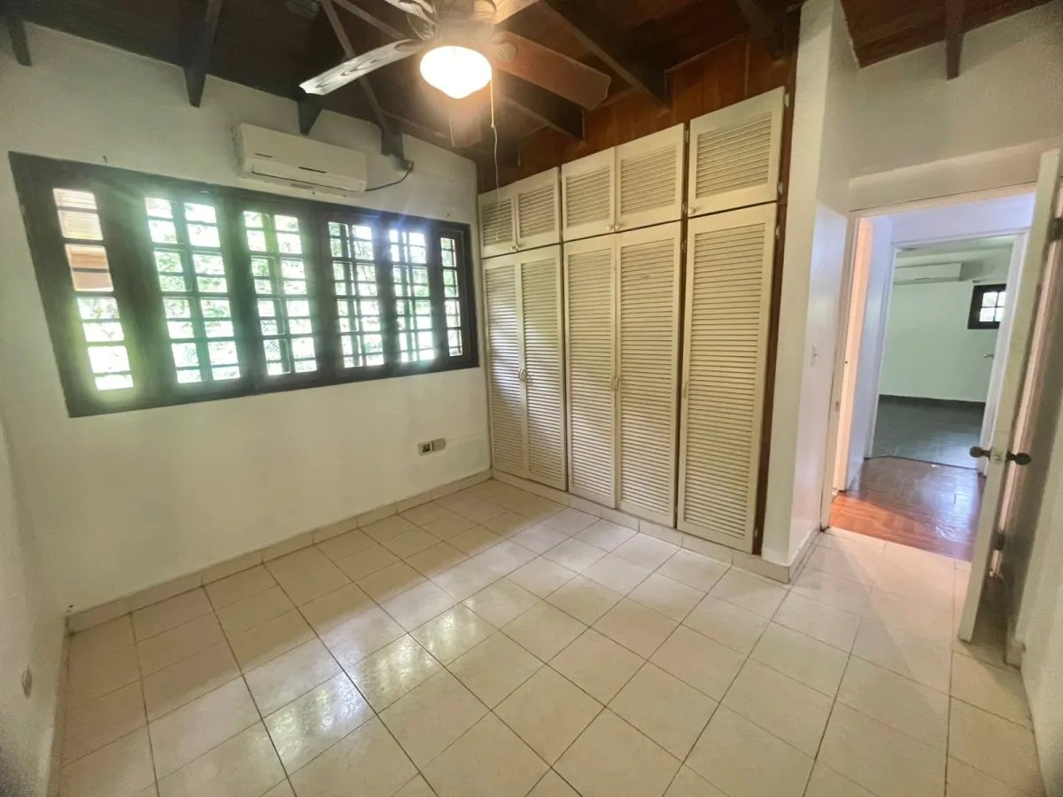 Remate de casa en Las Cumbres