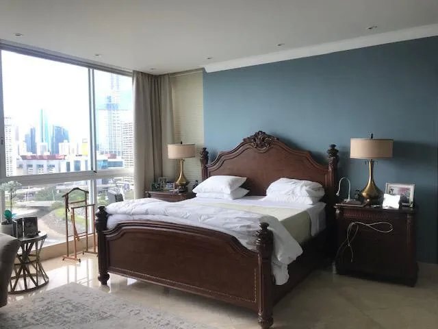 Apartment For Sale in Punta Paitilla
