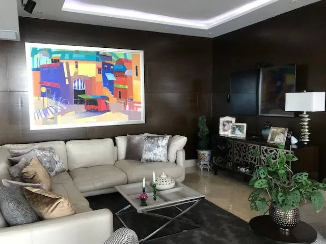 Apartment For Sale in Punta Paitilla