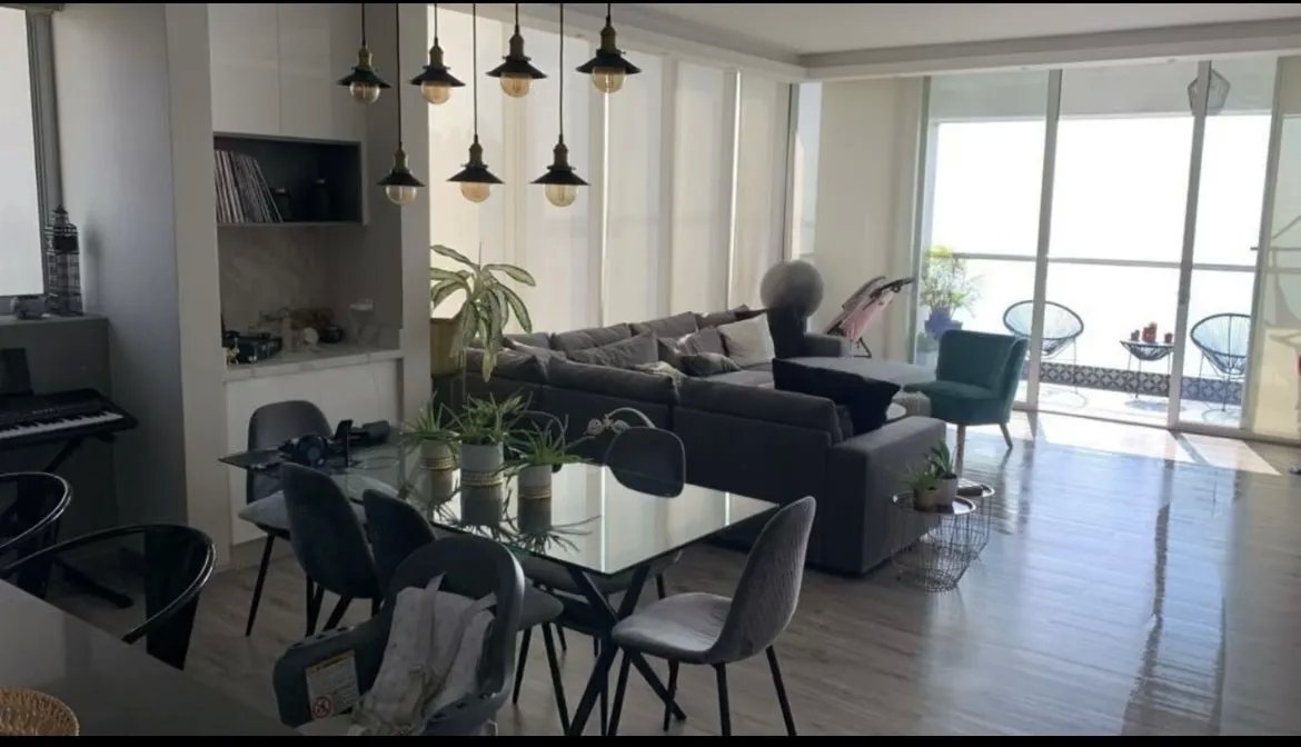 Venta de apartamento en avenida balboa