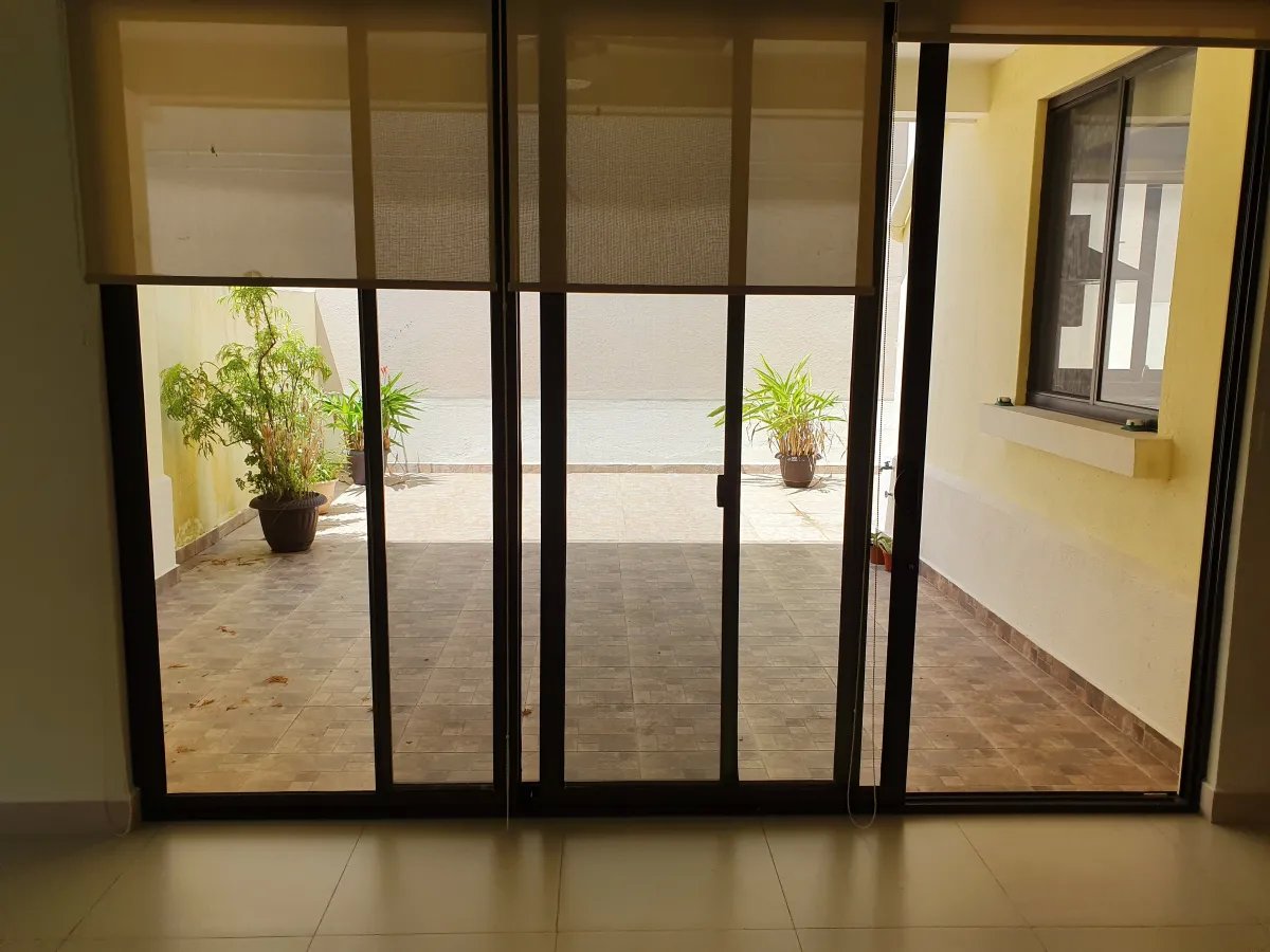 Townhouse For Sale in River Valley