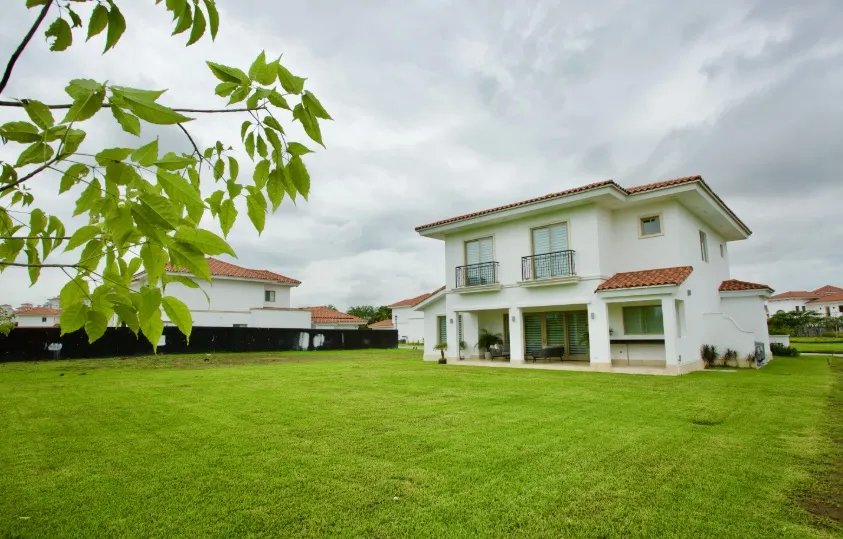 Adult Community For Sale in Santa María