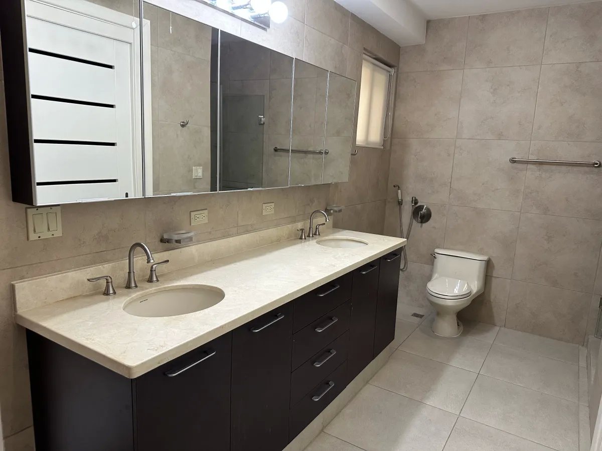 ALQUILER DE  APARTAMENTO EN CLAYTON